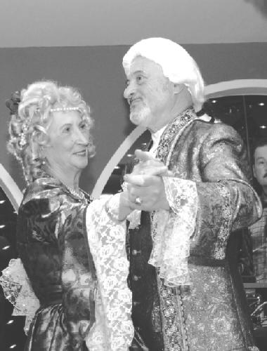 Im zehnten Jahr, zum siebten Mal sind Hannelore und Richard Goppel das Seniorenprinzenpaar der Narragonia. Gratulation! Foto: ar