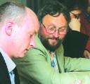 Lothar Strehl (re. neben Joachim Wolbergs) – seit 2001 wies er auf Dauts fragwürdige Personalpolitik hin.	Fotos: Archiv